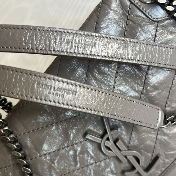 Like New YSL Niki Medium Bag Color Fog - Picture 16 of 17